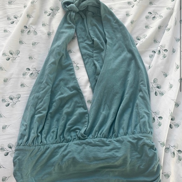 American Threads halter top backless tie knot - Picture 2 of 3